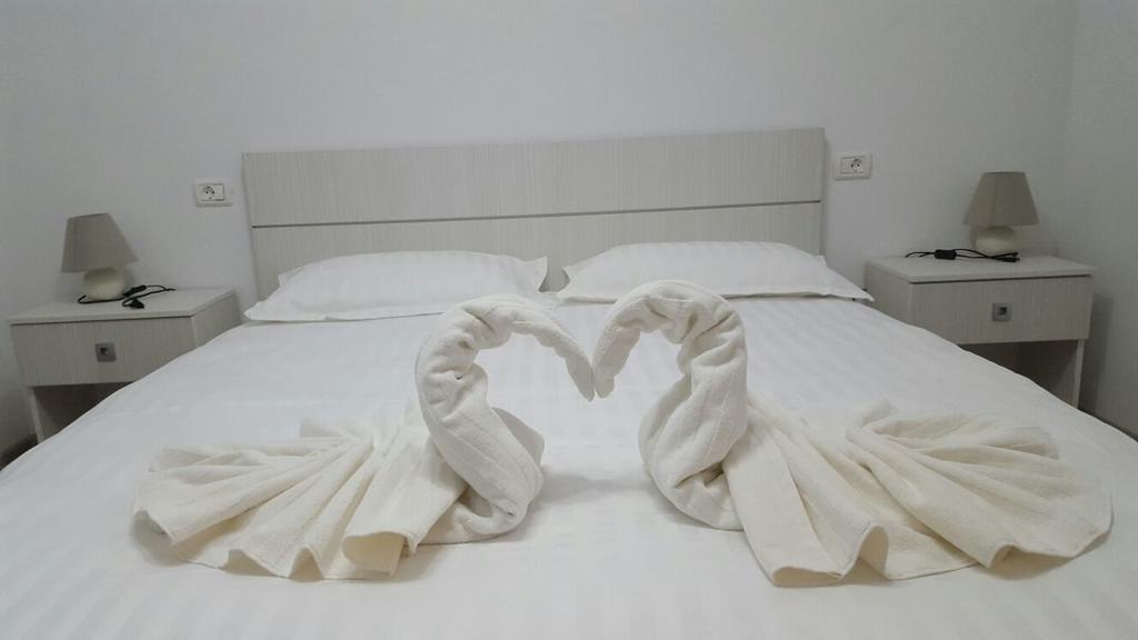 Apartament Anais Călimăneşti Bagian luar foto